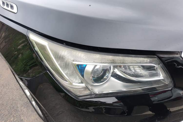 Used Buick LaCrosse 2013 2.4L SIDI Luxury Comfort Edition Right Front Headlight