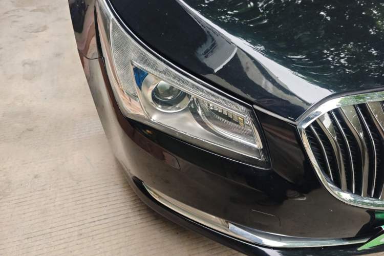 Used Buick LaCrosse 2013 2.4L SIDI Luxury Comfort Edition Right Front Headlight
