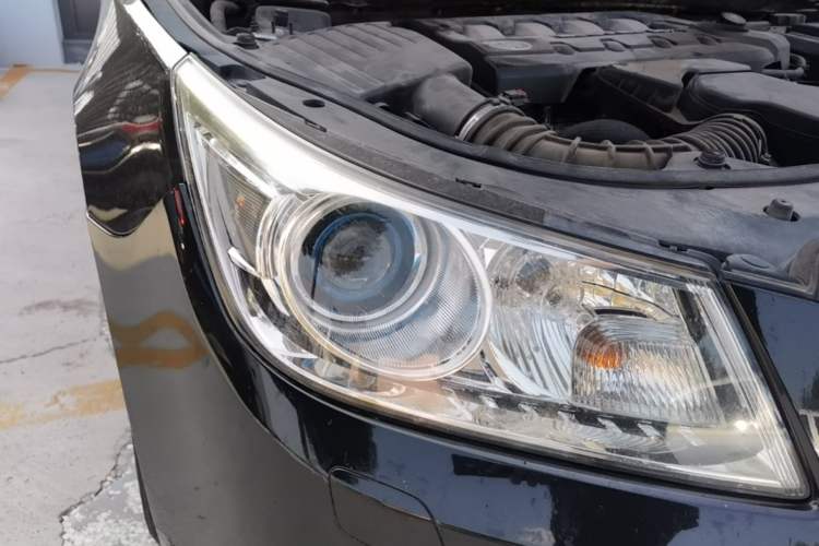 Used Buick LaCrosse 2013 2.4L SIDI Elite Comfort Version Right Front Headlight