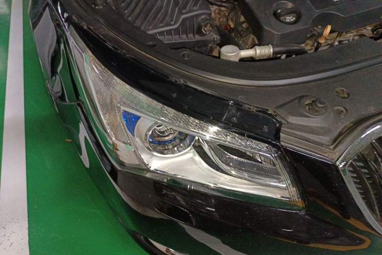 Used Buick LaCrosse 2013 3.0L SIDI V6 Smart Luxury Flagship Model Right Front Headlight