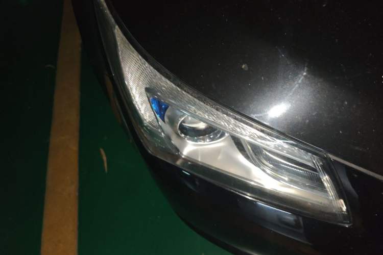Used Buick LaCrosse 2013 2.4L SIDI Leading Comfort Version Right Front Headlight