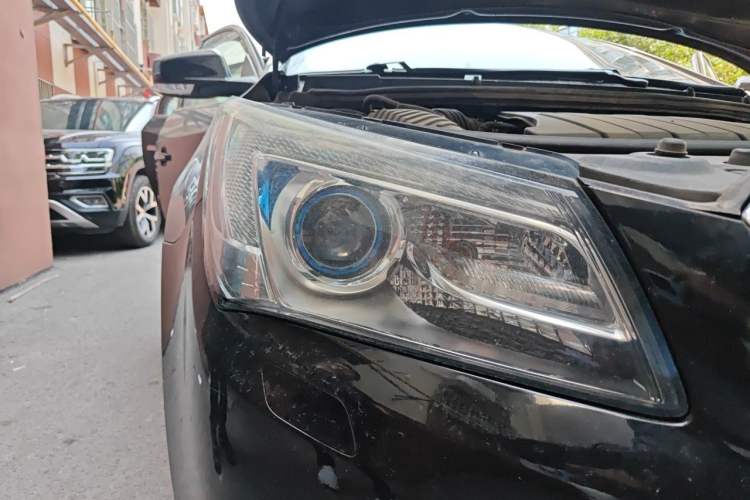 Used Buick LaCrosse 2013 3.0L SIDI V6 Smart Luxury Flagship Model Right Front Headlight