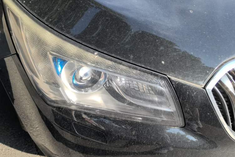 Used Buick LaCrosse 2013 2.4L SIDI Luxury Comfort Edition Right Front Headlight
