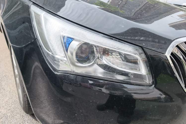 Used Buick LaCrosse 2013 2.4L SIDI Leading Comfort Version Right Front Headlight