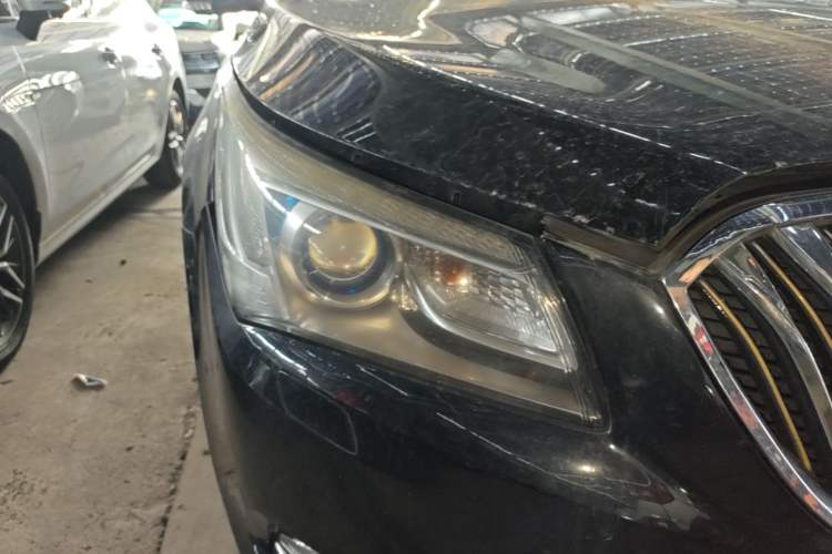 Used Buick LaCrosse 2013 2.4L SIDI Elite Comfort Version Right Front Headlight