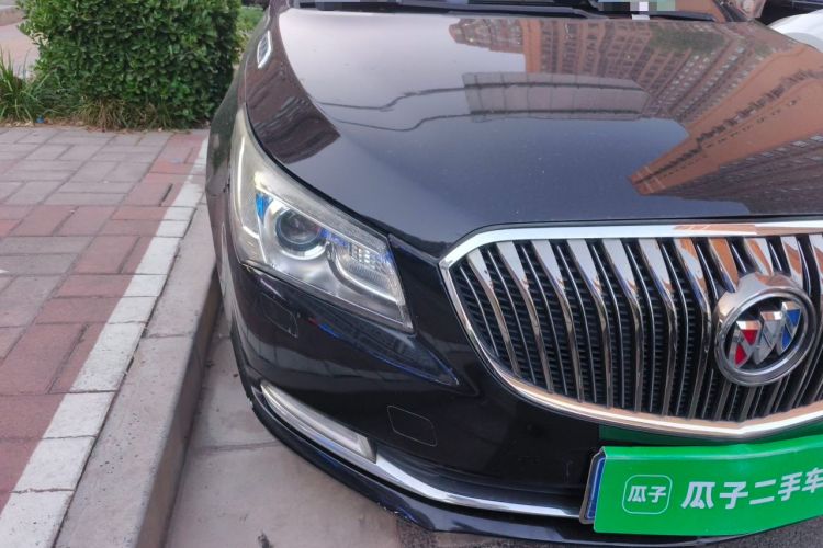 Used Buick LaCrosse 2013 2.4L SIDI Elite Comfort Version Right Front Headlight