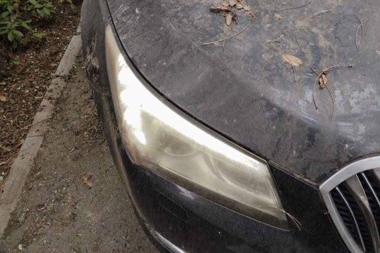 Used Buick LaCrosse 2013 2.4L SIDI Elite Comfort Version Right Front Headlight