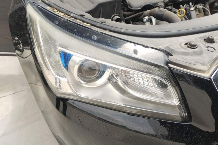 Used Buick LaCrosse 2013 2.0T SIDI Smart Luxury Flagship Edition Right Front Headlight