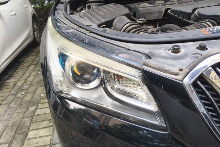 Used Buick LaCrosse 2013 2.4L SIDI Leading Comfort Version Right Front Headlight