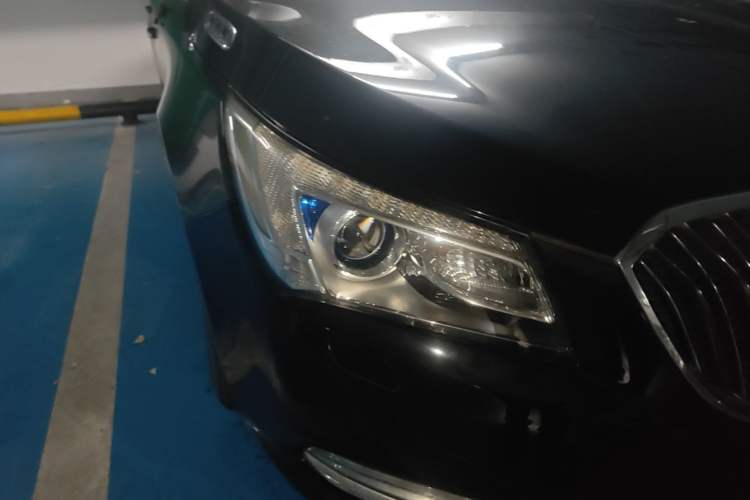 Used Buick LaCrosse 2013 2.4L SIDI Leading Comfort Version Right Front Headlight