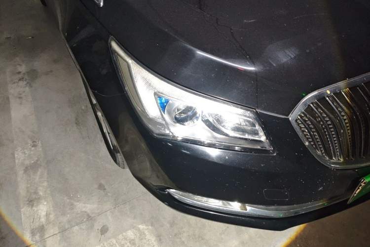Used Buick LaCrosse 2013 2.4L SIDI Leading Comfort Version Right Front Headlight