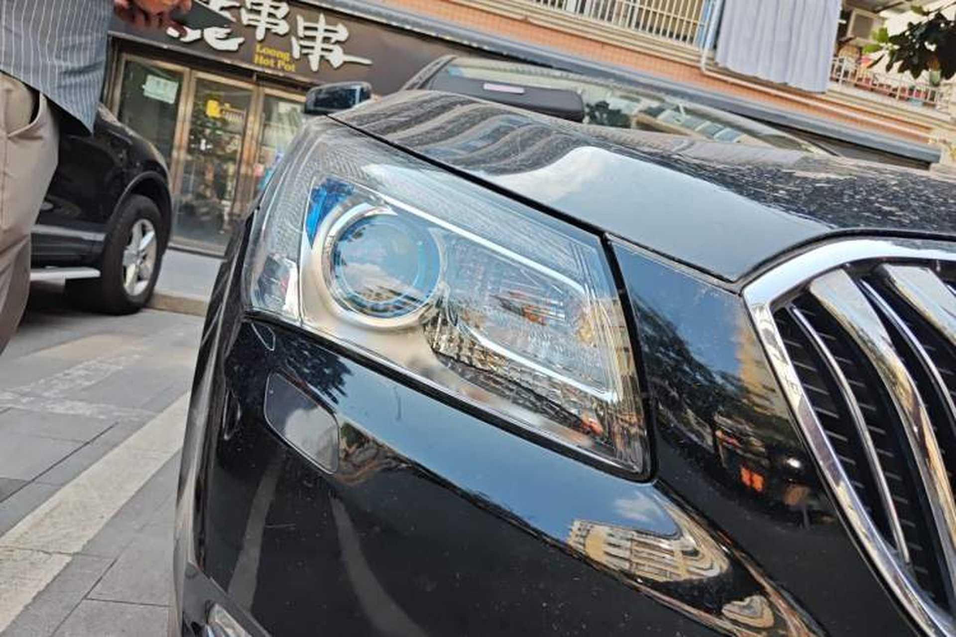 Used Buick LaCrosse 2013 2.4L SIDI Elite Comfort Version Right Front Headlight