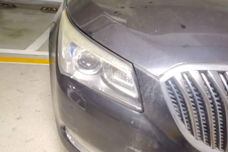 Used Buick LaCrosse 2013 2.4L SIDI Luxury Comfort Edition Right Front Headlight