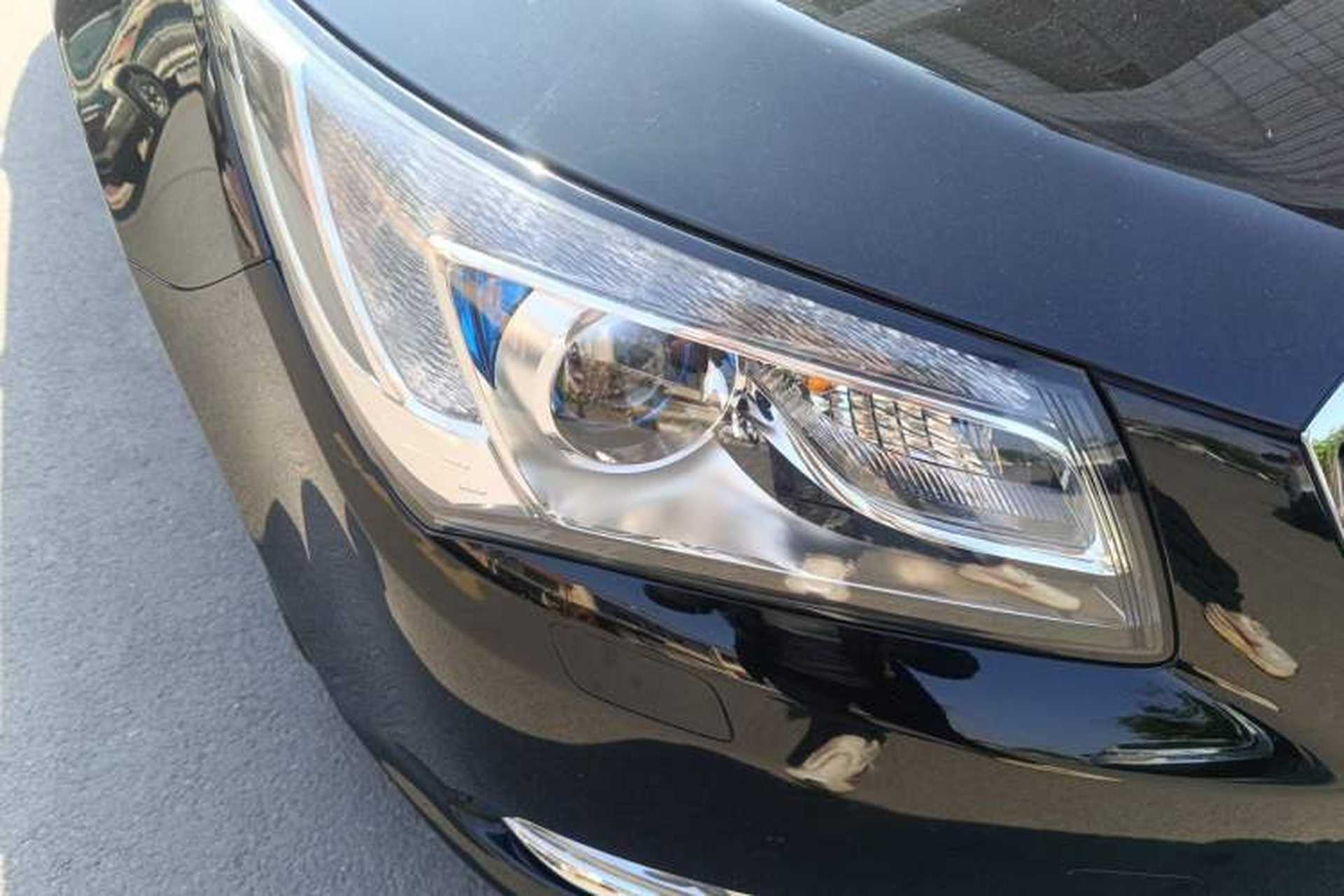 Used Buick LaCrosse 2013 2.4L SIDI Elite Comfort Version Right Front Headlight