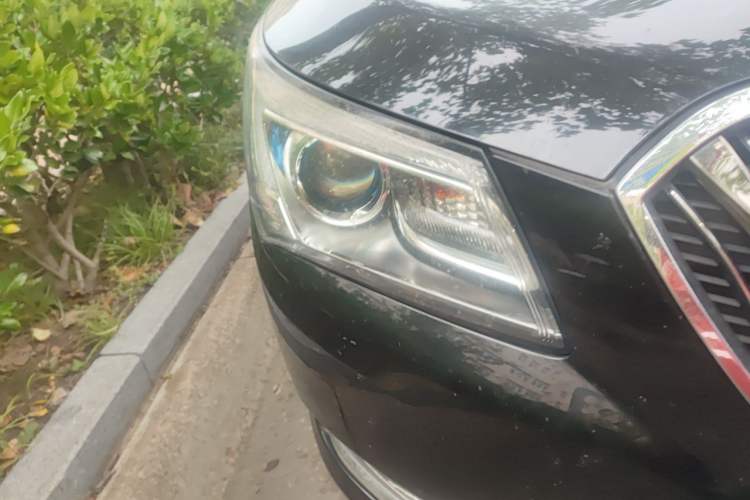 Used Buick LaCrosse 2013 2.4L SIDI Leading Comfort Version Right Front Headlight