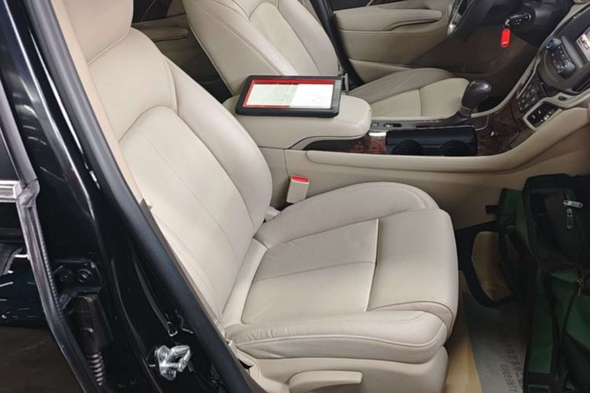 Used Buick LaCrosse 2013 2.4L SIDI Leading Comfort Version Right Front Seat