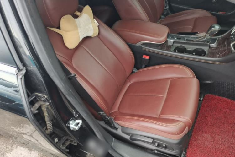 Used Buick LaCrosse 2013 2.4L SIDI Elite Comfort Version Right Front Seat