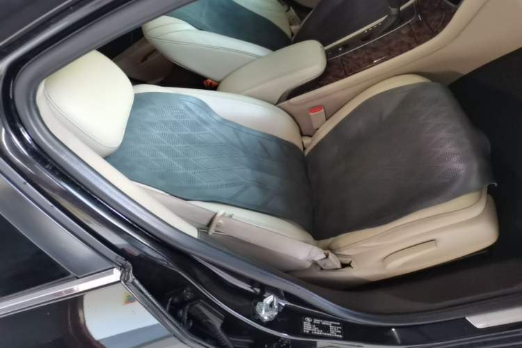 Used Buick LaCrosse 2013 2.4L SIDI Leading Comfort Version Right Front Seat