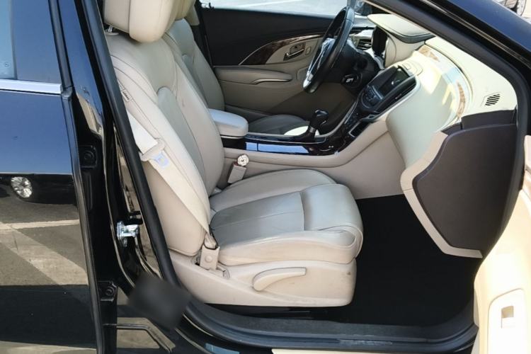 Used Buick LaCrosse 2013 2.4L SIDI Leading Comfort Version Right Front Seat