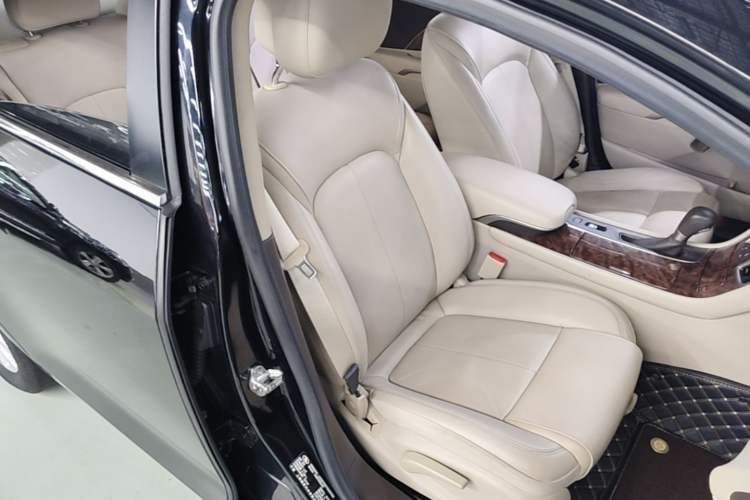 Used Buick LaCrosse 2013 2.4L SIDI Leading Comfort Version Right Front Seat