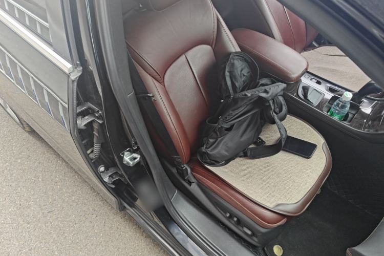 Used Buick LaCrosse 2013 2.4L SIDI Luxury Comfort Edition Right Front Seat