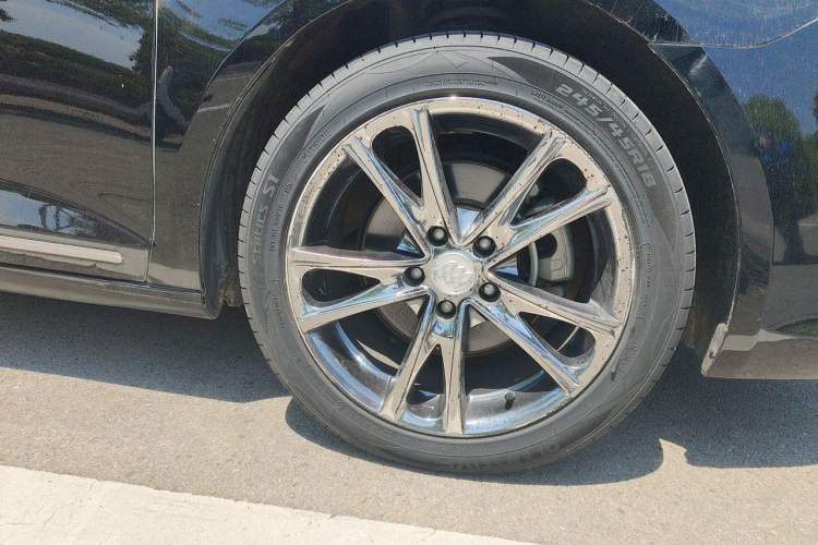 Used Buick LaCrosse 2013 3.0L SIDI V6 Smart Luxury Flagship Model Right Front Wheel Hub