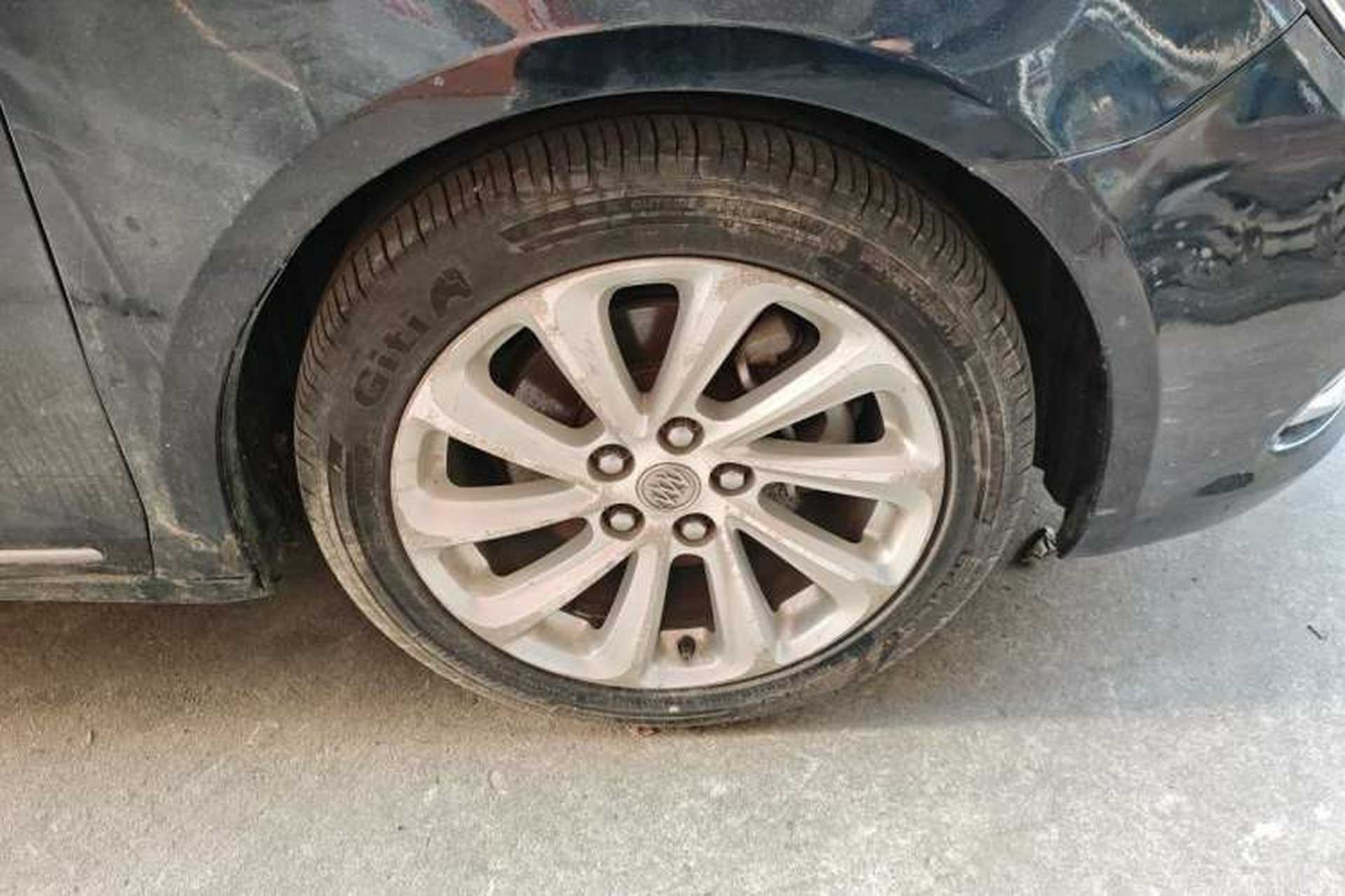 Used Buick LaCrosse 2013 3.0L SIDI V6 Smart Luxury Flagship Model Right Front Wheel Hub