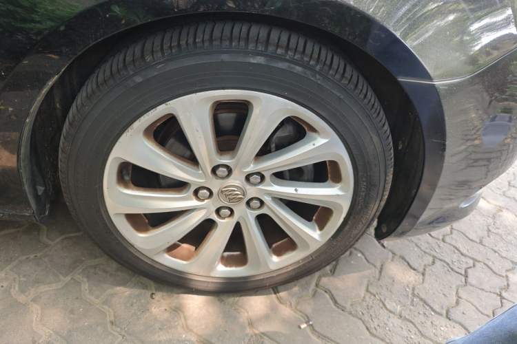 Used Buick LaCrosse 2013 2.0T SIDI Smart Luxury Flagship Edition Right Front Wheel Hub