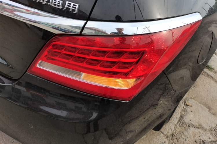 Used Buick LaCrosse 2013 2.4L SIDI Leading Comfort Version Right Rear Taillight