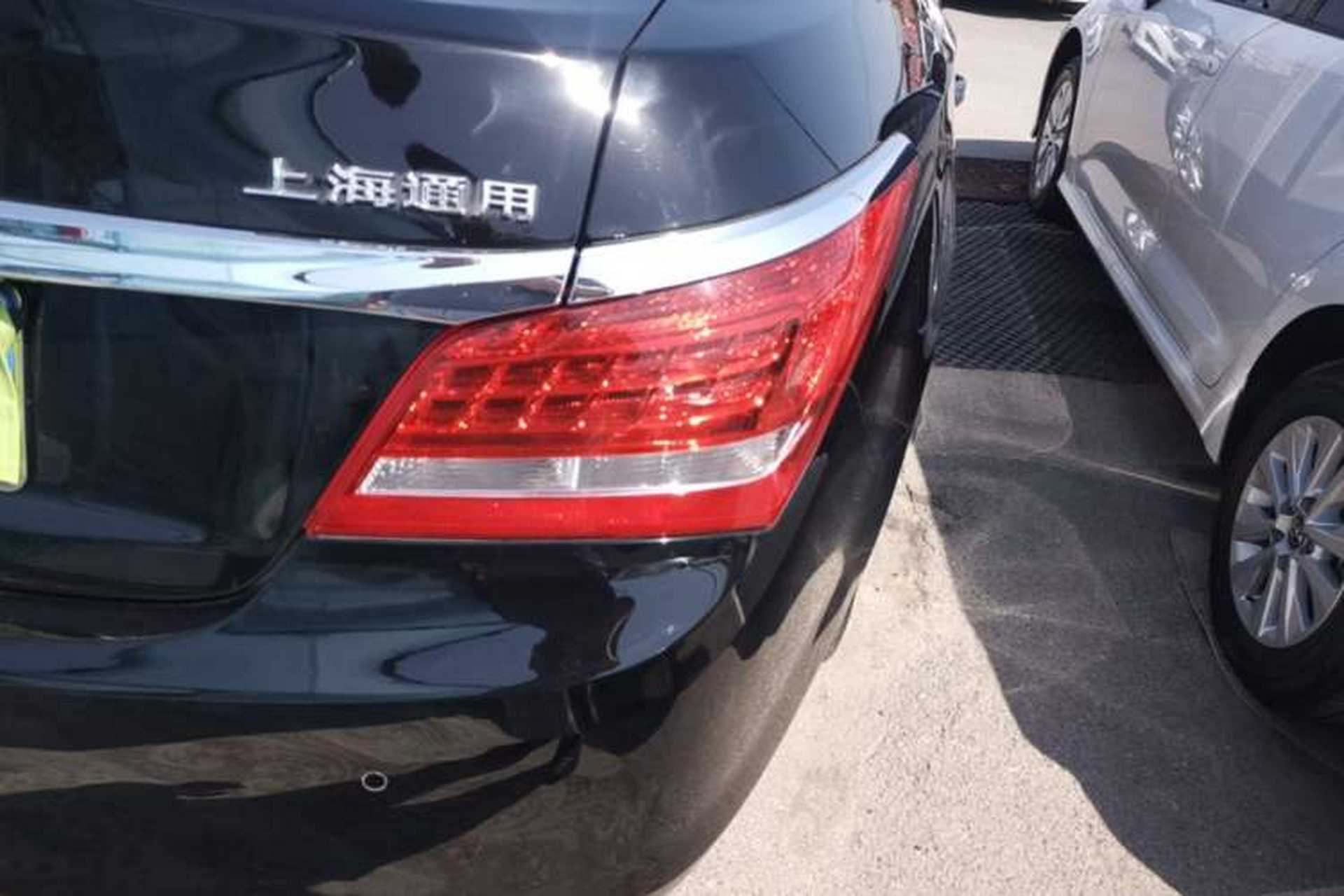 Used Buick LaCrosse 2013 2.4L SIDI Luxury Comfort Edition Right Rear Taillight
