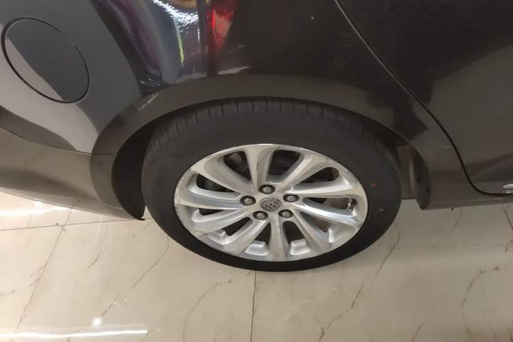 Used Buick LaCrosse 2013 3.0L SIDI V6 Smart Luxury Flagship Model Right Rear Wheel Hub