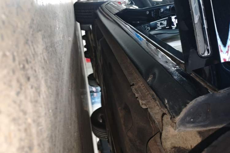 Used Buick LaCrosse 2013 2.4L SIDI Leading Comfort Version Right Side Sill