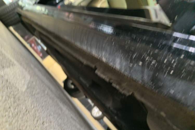 Used Buick LaCrosse 2013 2.4L SIDI Leading Comfort Version Right Side Sill