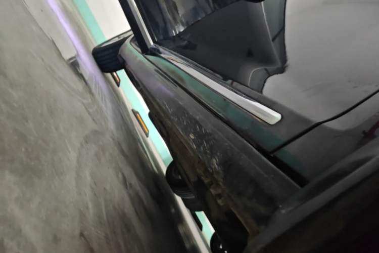 Used Buick LaCrosse 2013 2.4L SIDI Leading Comfort Version Right Side Sill