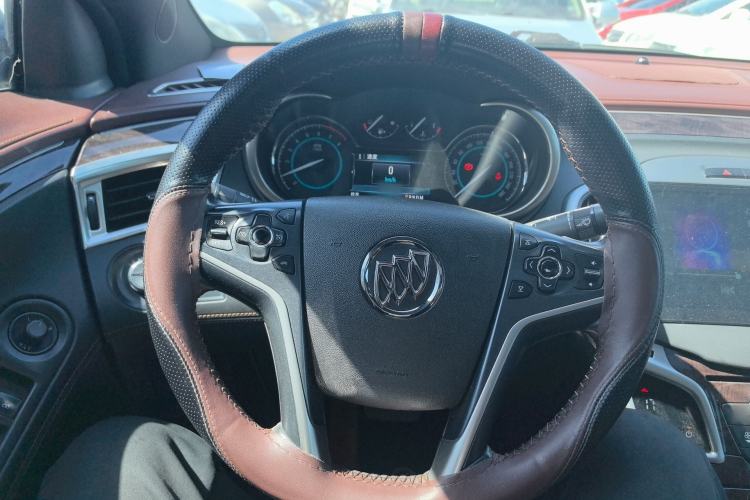 Used Buick LaCrosse 2013 2.4L SIDI Elite Comfort Version Steering Wheel