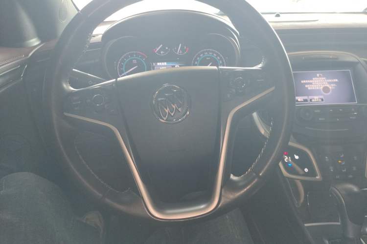 Used Buick LaCrosse 2013 2.4L SIDI Leading Comfort Version Steering Wheel