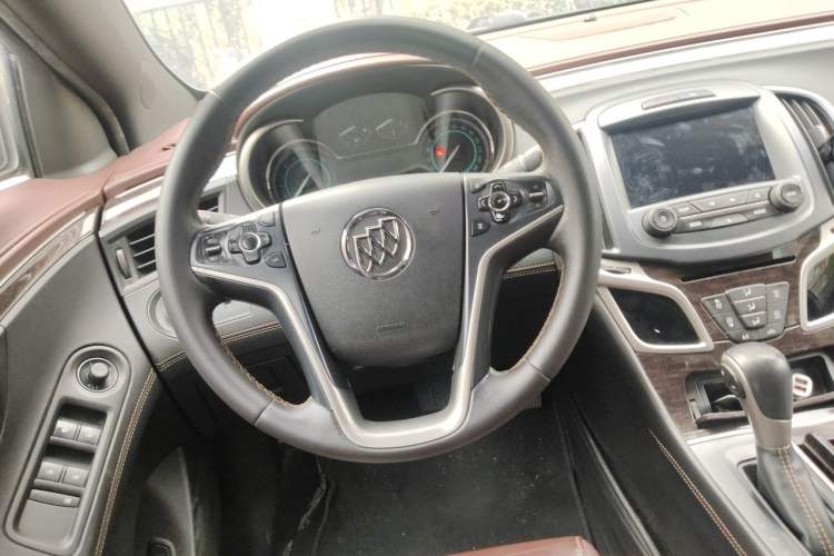 Used Buick LaCrosse 2013 2.4L SIDI Elite Comfort Version Steering Wheel