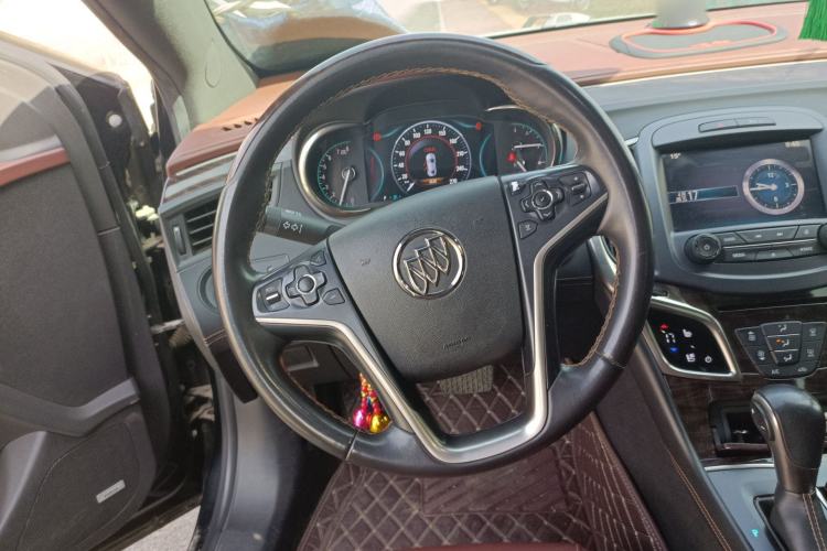 Used Buick LaCrosse 2013 2.4L SIDI Luxury Comfort Edition Steering Wheel