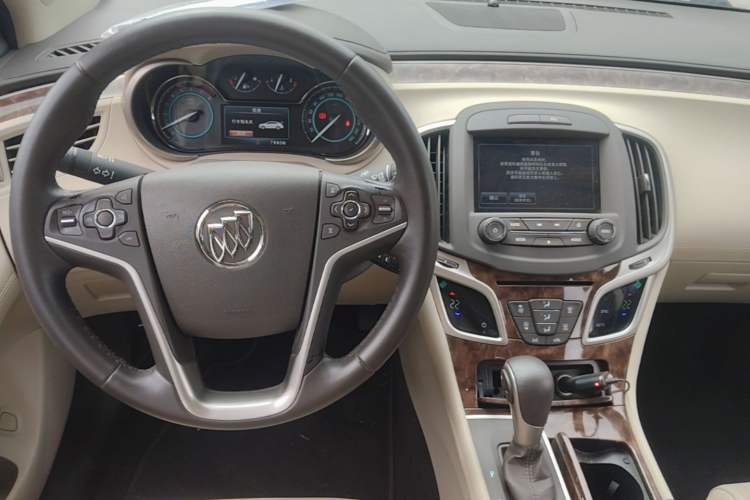 Used Buick LaCrosse 2013 2.4L SIDI Leading Comfort Version Steering Wheel