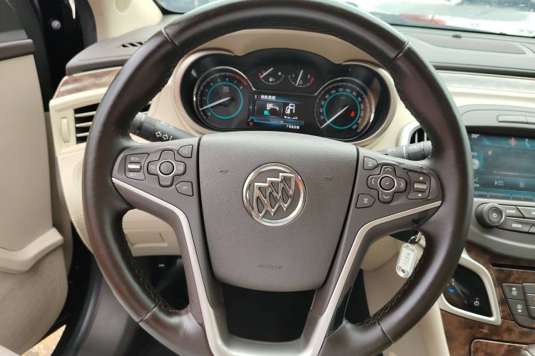 Used Buick LaCrosse 2013 2.4L SIDI Leading Comfort Version Steering Wheel