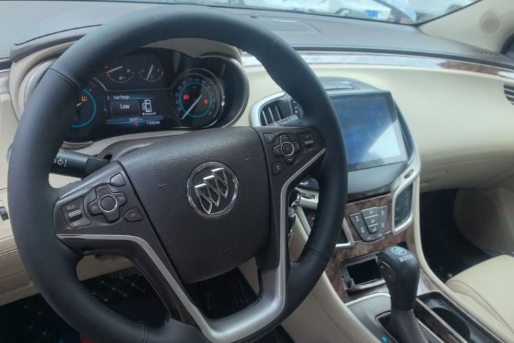 Used Buick LaCrosse 2013 2.4L SIDI Leading Comfort Version Steering Wheel