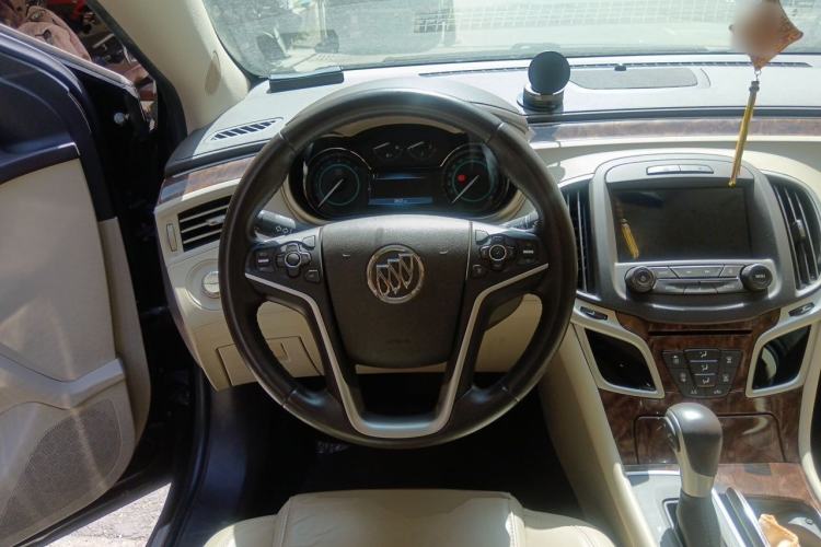 Used Buick LaCrosse 2013 2.4L SIDI Leading Comfort Version Steering Wheel