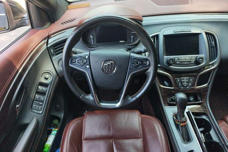 Used Buick LaCrosse 2013 2.4L SIDI Luxury Comfort Edition Steering Wheel