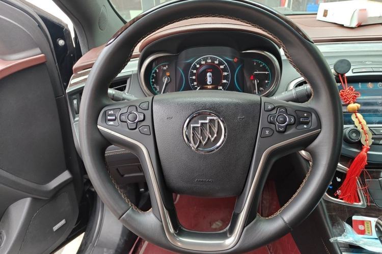 Used Buick LaCrosse 2013 2.4L SIDI Luxury Comfort Edition Steering Wheel