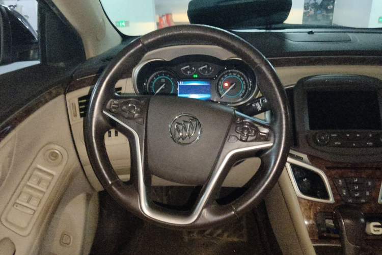 Used Buick LaCrosse 2013 2.4L SIDI Leading Comfort Version Steering Wheel