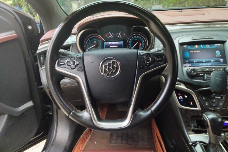 Used Buick LaCrosse 2013 2.4L SIDI Elite Comfort Version Steering Wheel