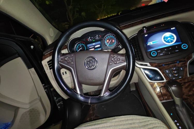 Used Buick LaCrosse 2013 2.4L SIDI Leading Comfort Version Steering Wheel