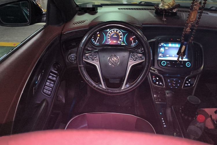 Used Buick LaCrosse 2013 2.4L SIDI Luxury Comfort Edition Steering Wheel