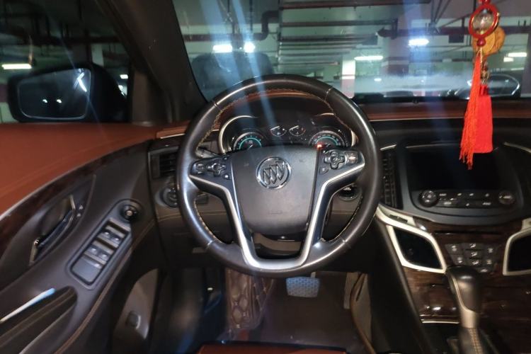 Used Buick LaCrosse 2013 2.4L SIDI Elite Comfort Version Steering Wheel