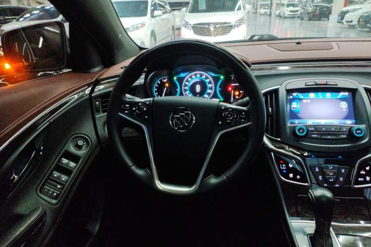 Used Buick LaCrosse 2013 2.0T SIDI Smart Luxury Flagship Edition Steering Wheel
